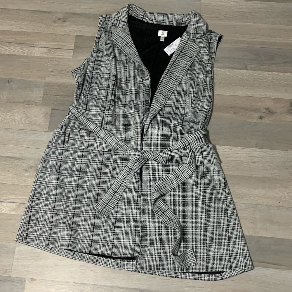 Sleeveless Over Coat